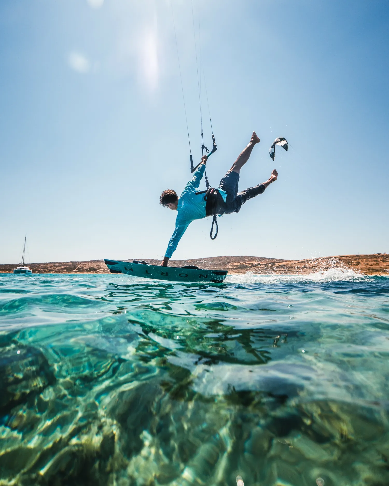 hand stand trick kitesurfing